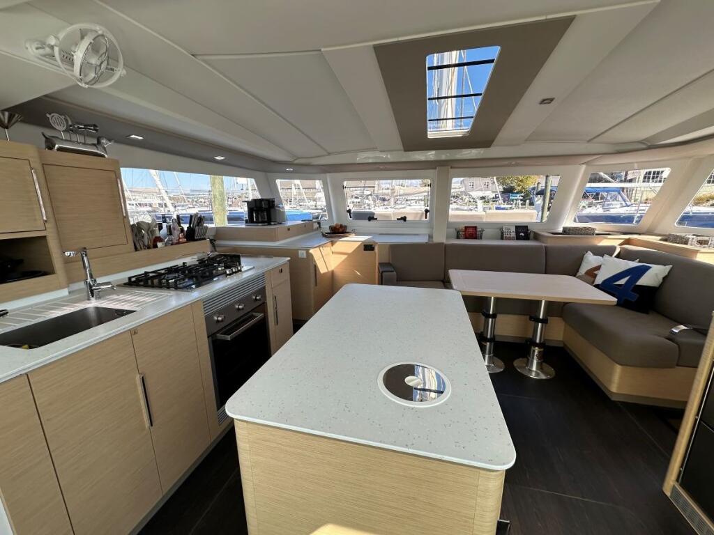 Catamaran 
