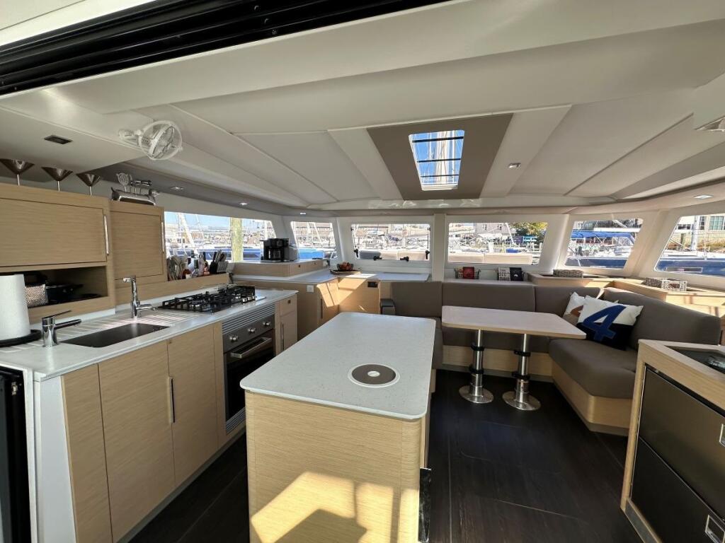 Catamaran 