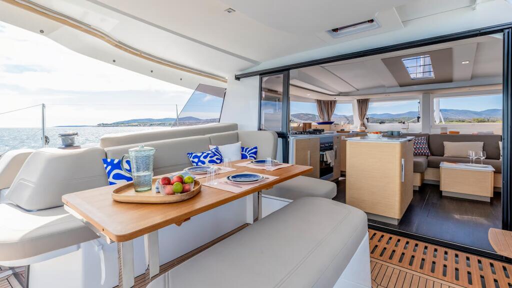 Catamaran 