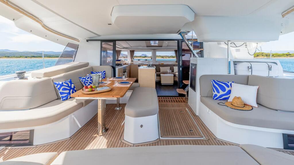 Catamaran 