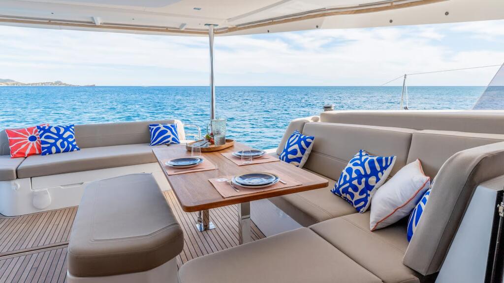 Catamaran 