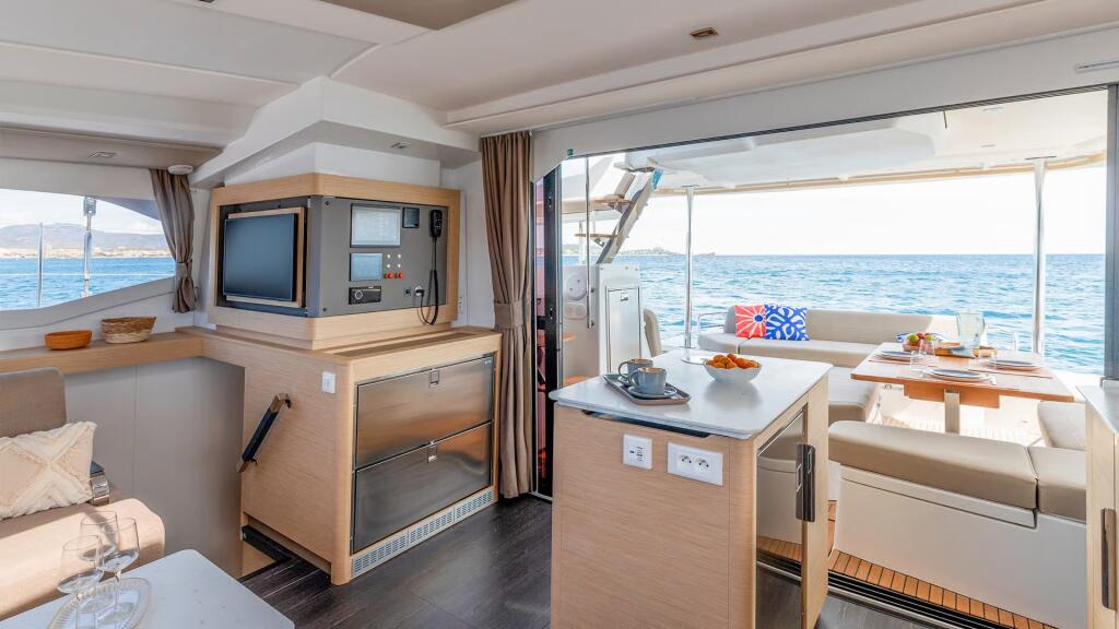 Catamaran 