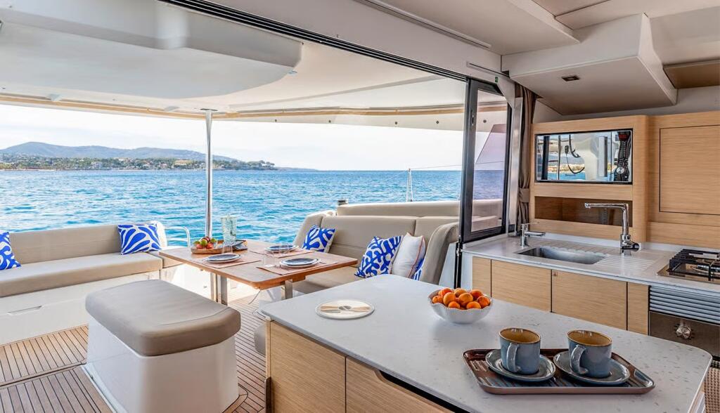 Catamaran 