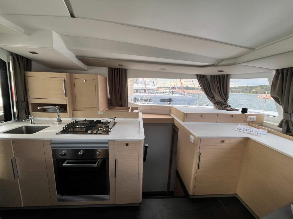 Catamaran 
