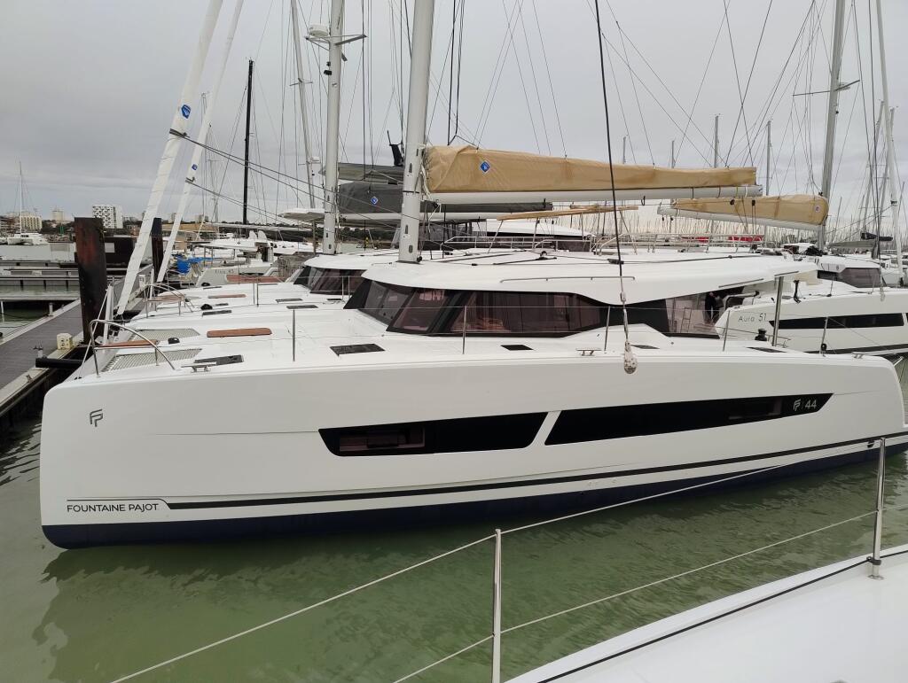 Catamaran 