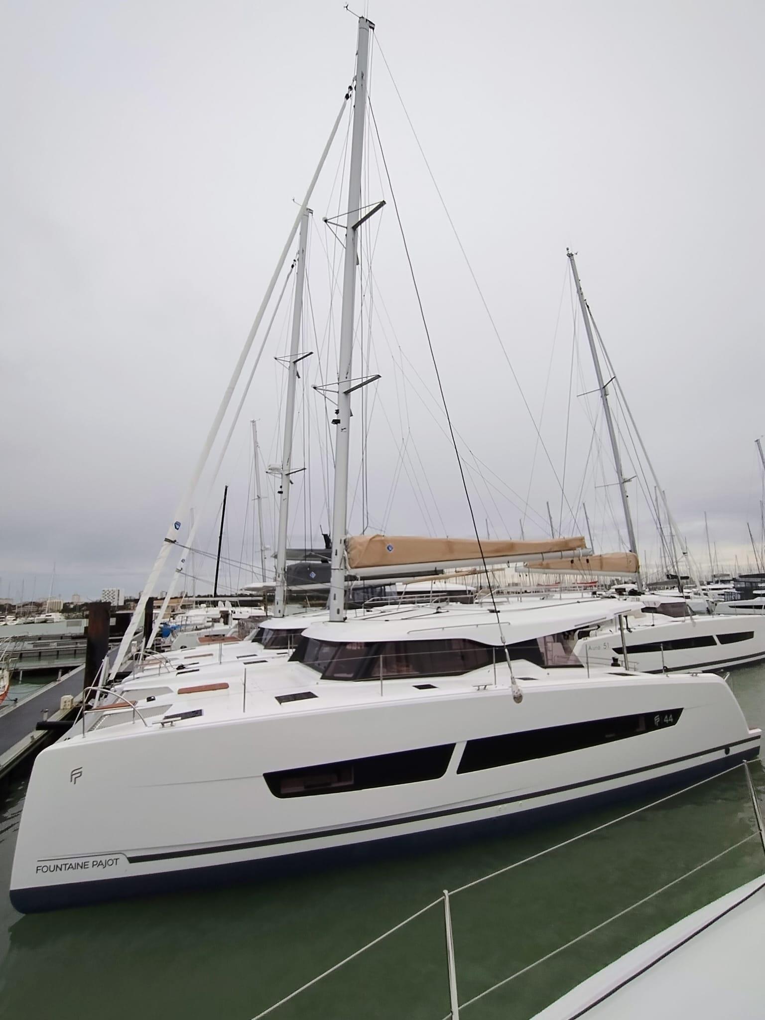 Catamaran 