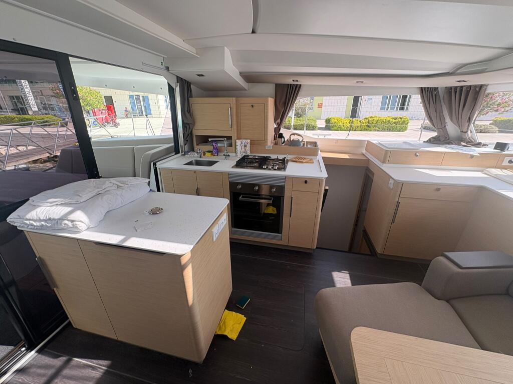 Catamaran 