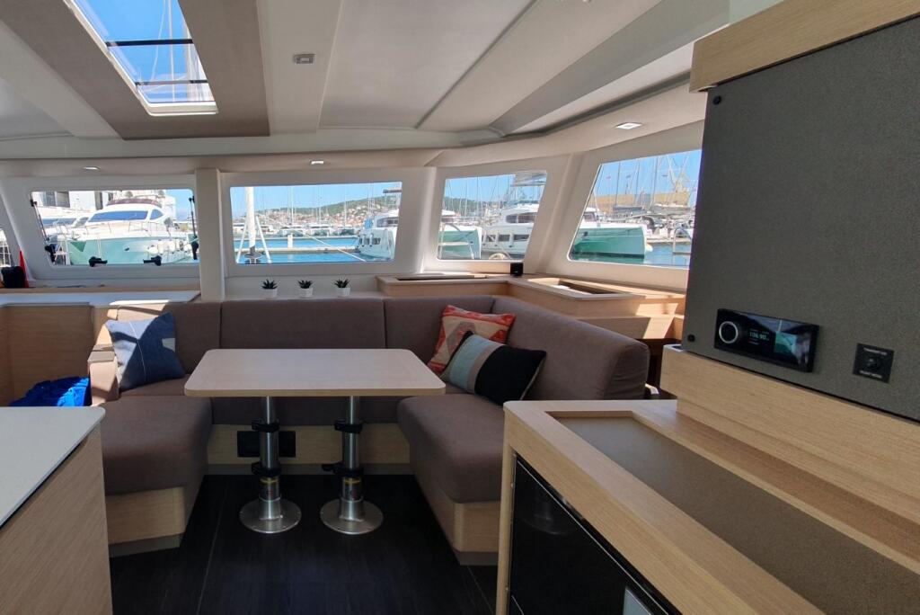 Catamaran 