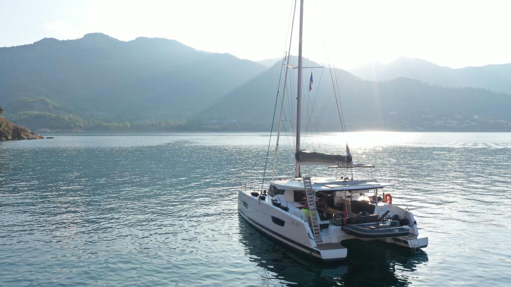Catamaran 