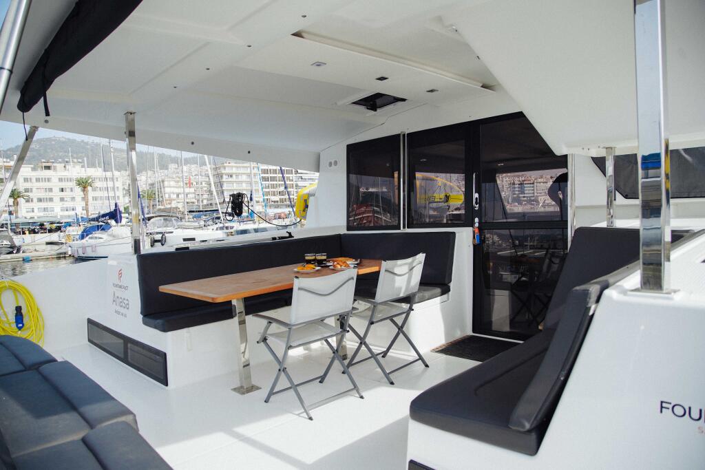 Catamaran 