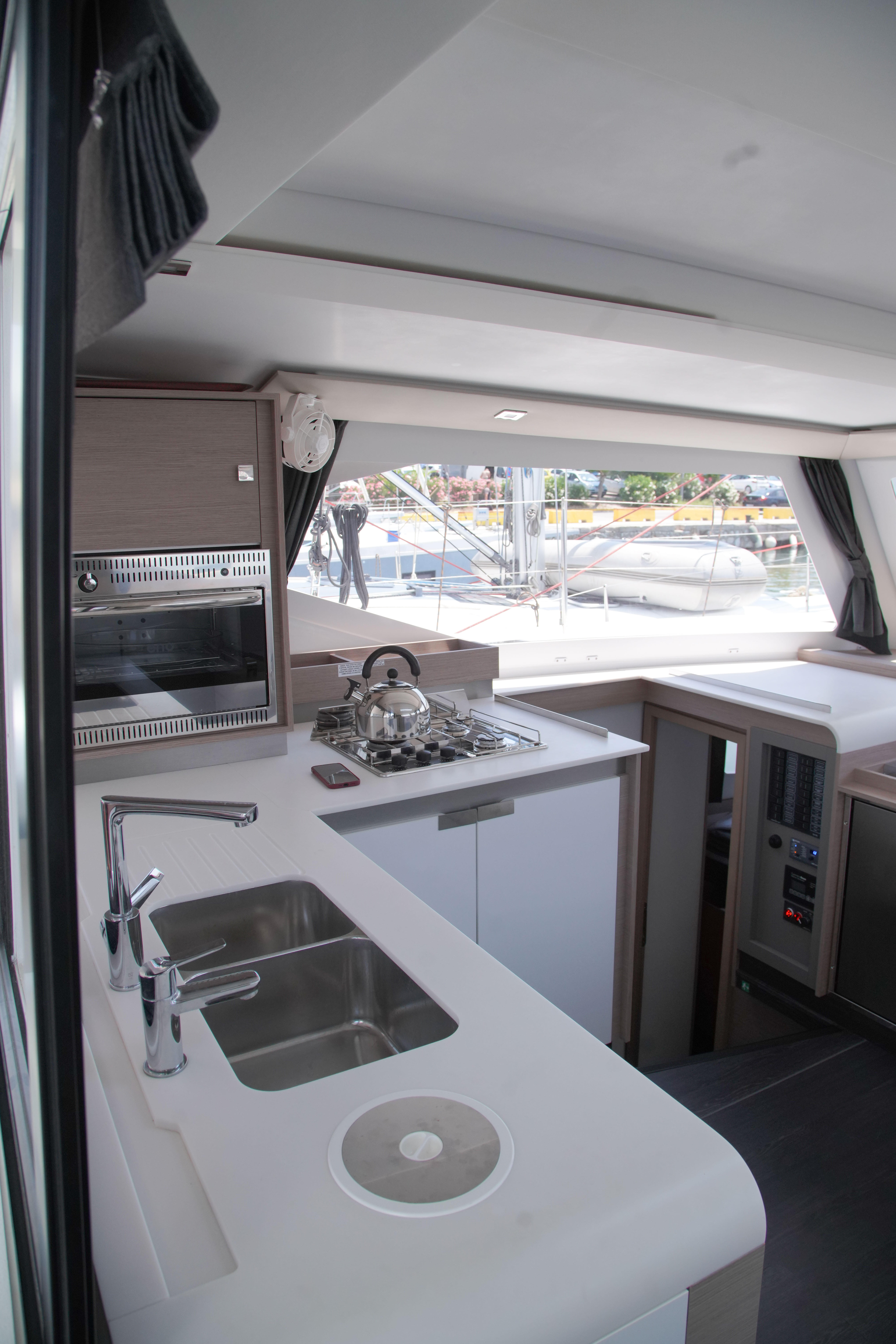 Catamaran 