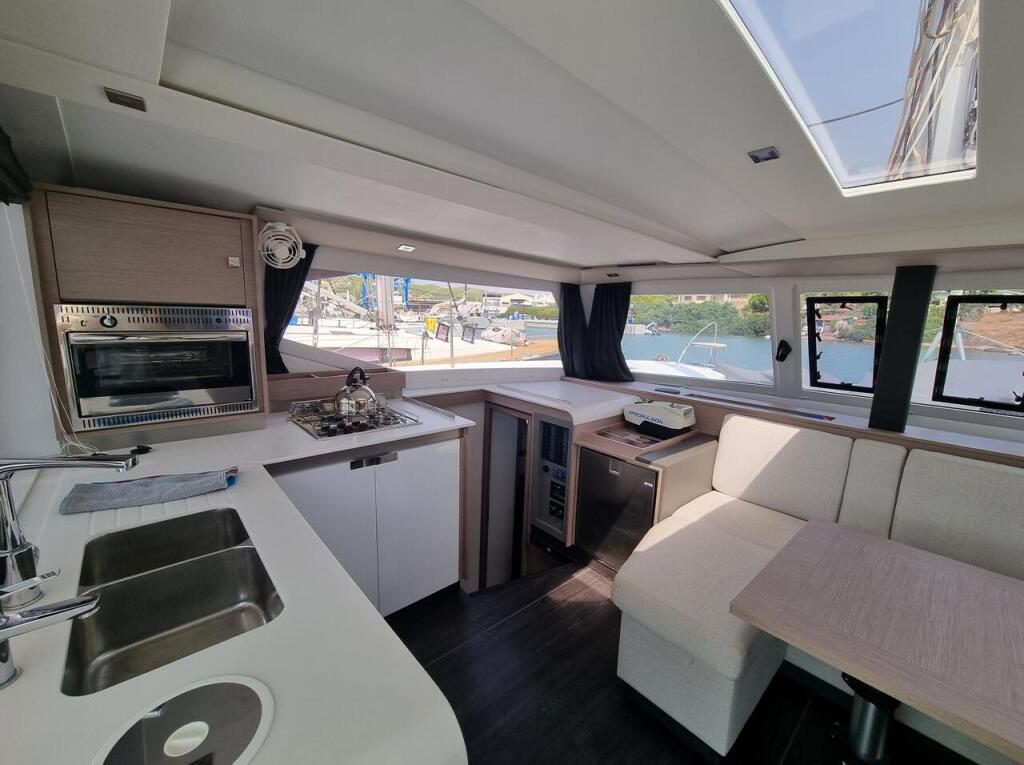 Catamaran 