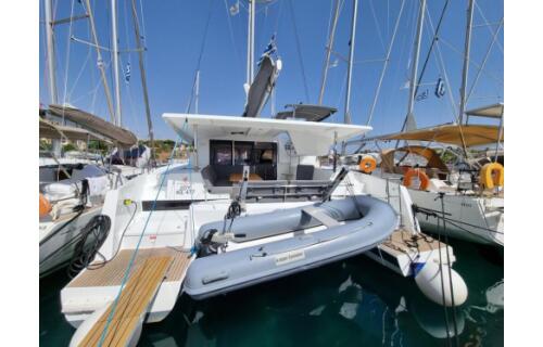 Catamaran 