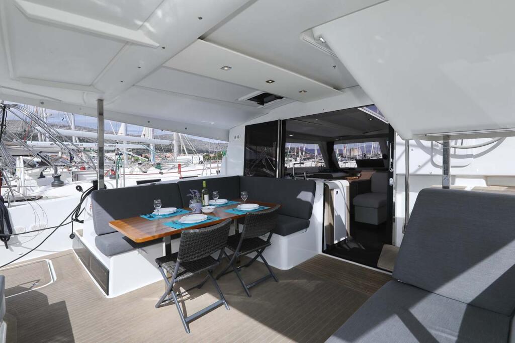 Catamaran 