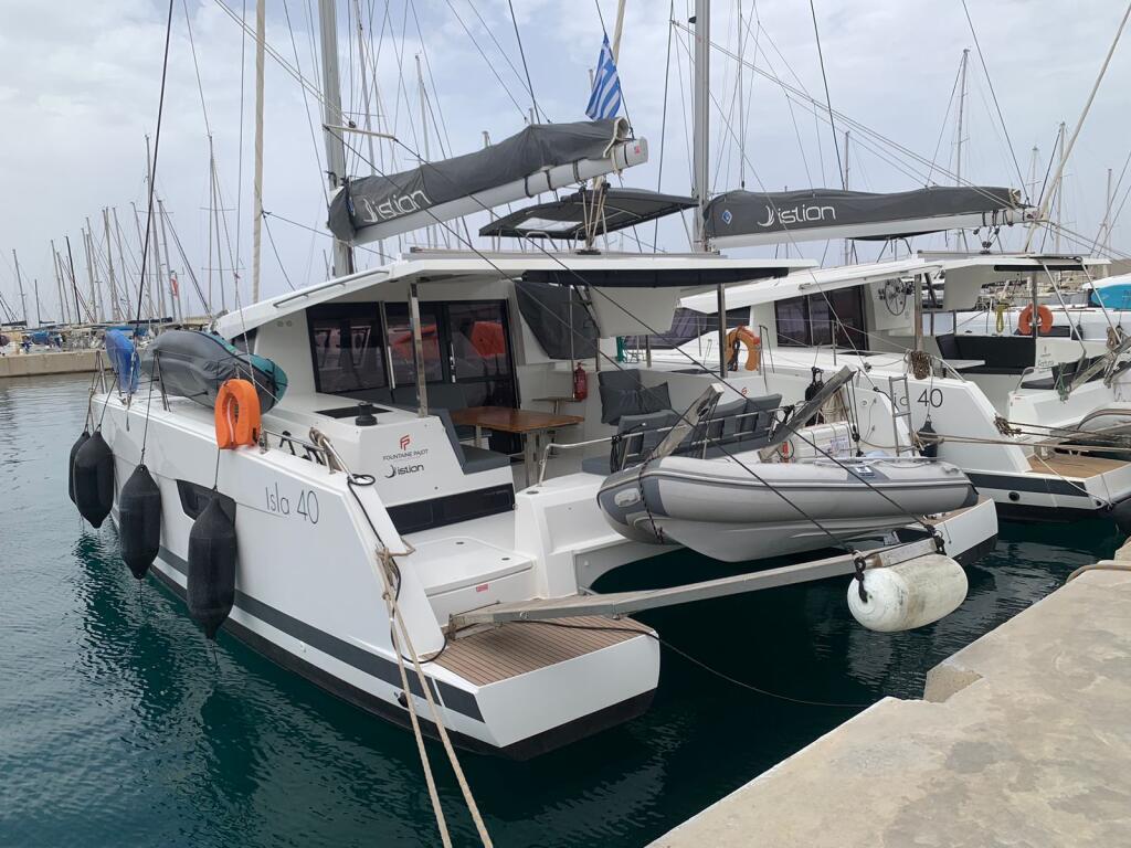 Catamaran 