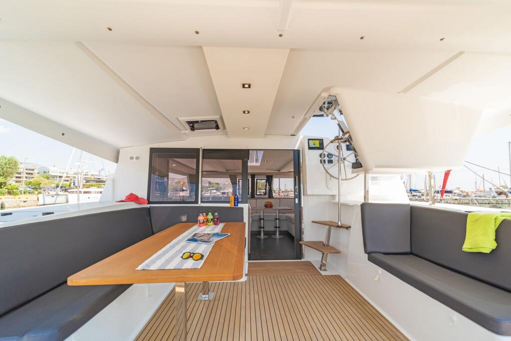 Catamaran 