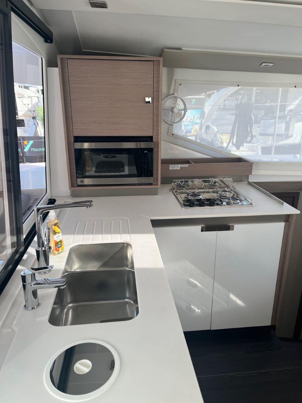 Catamaran 