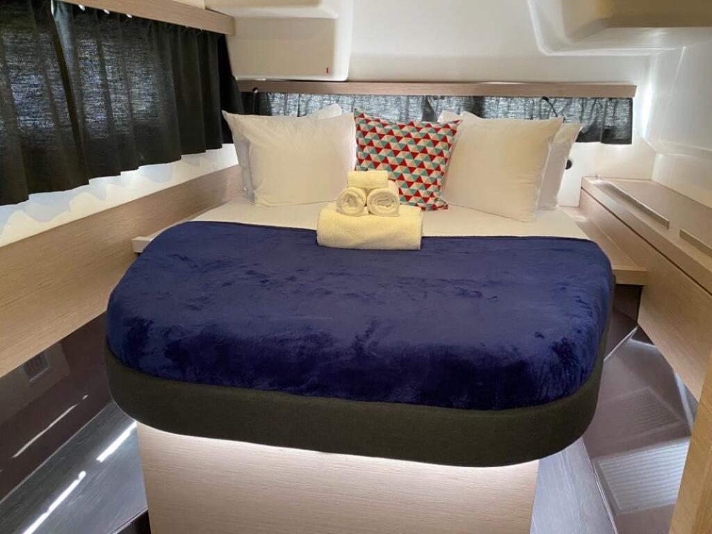 Catamaran 