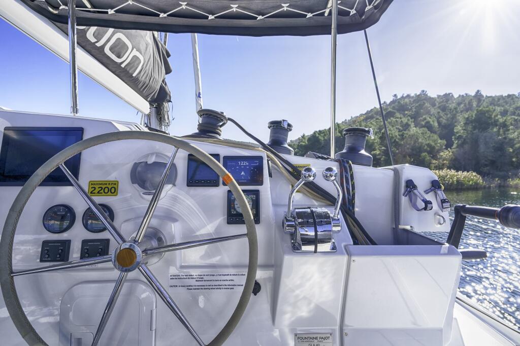 Catamaran 