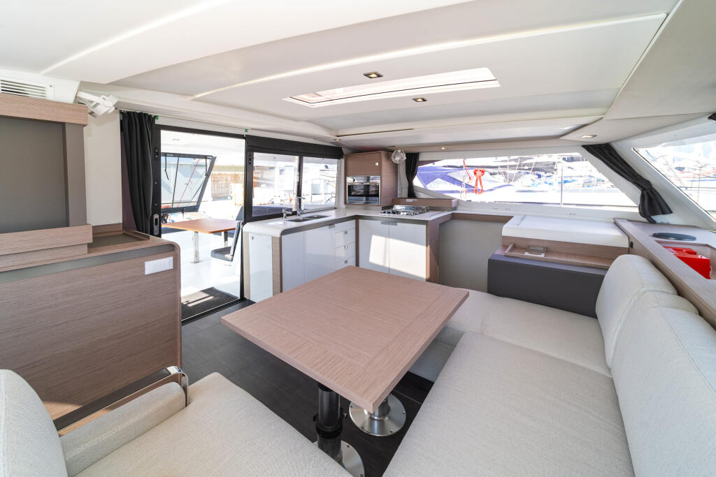 Catamaran 