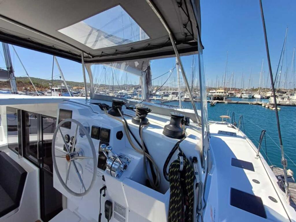Catamaran 