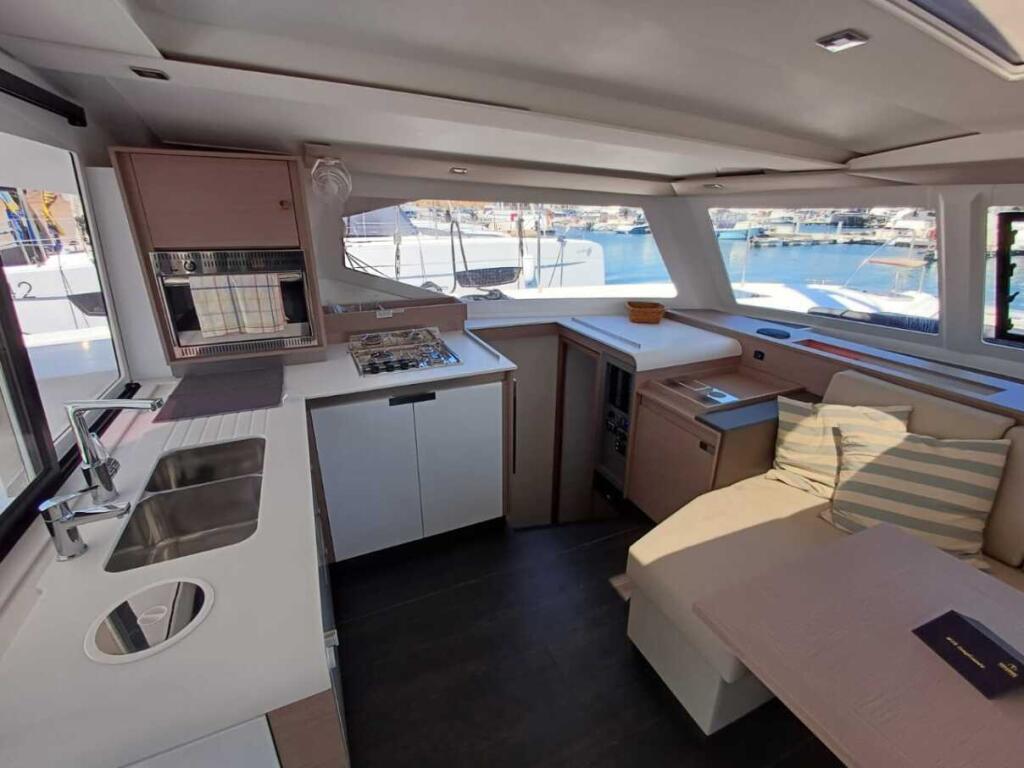 Catamaran 