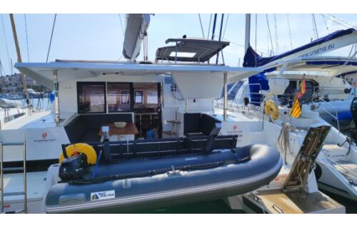 Catamaran 