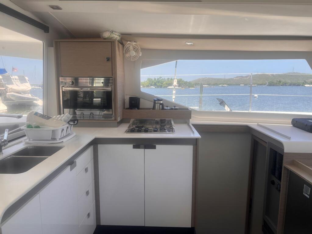 Catamaran 