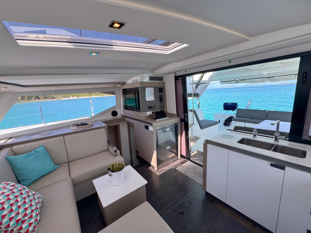 Catamaran 