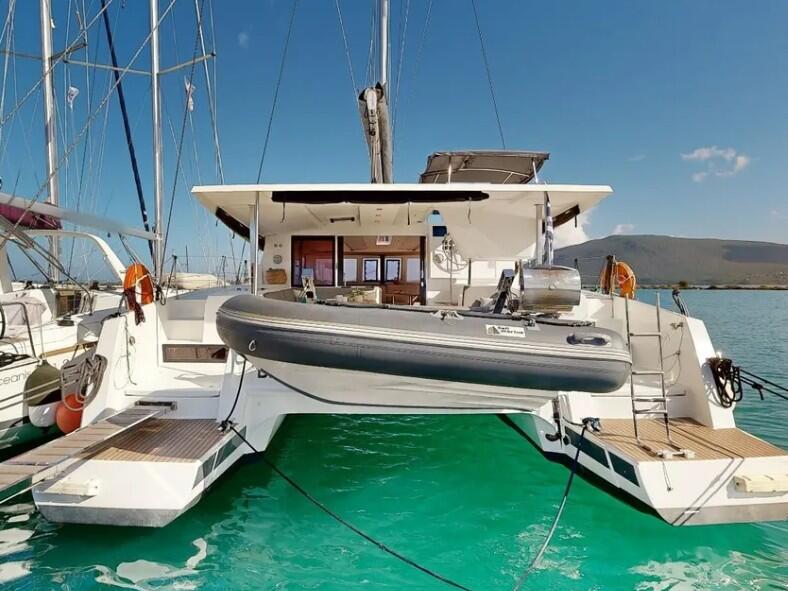 Catamaran 