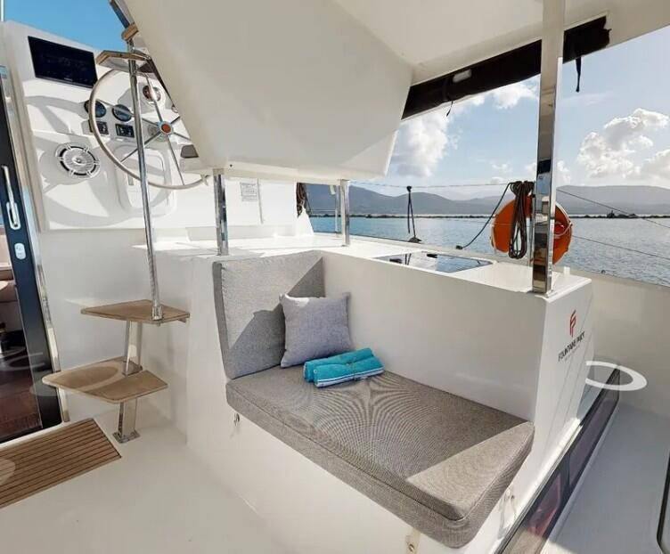 Catamaran 
