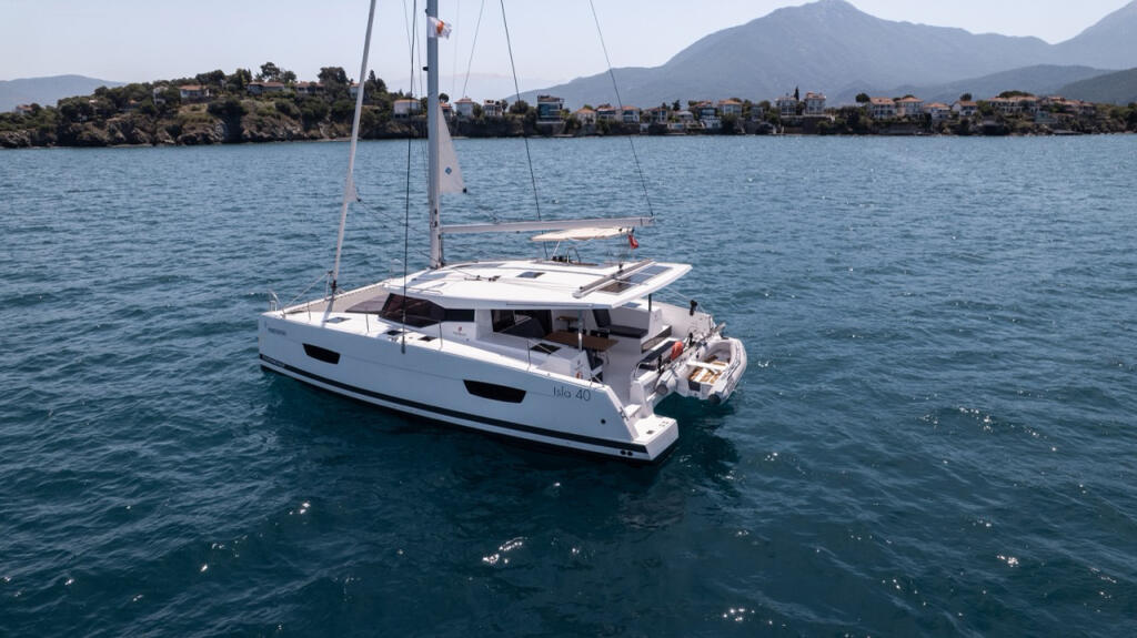 Catamaran 
