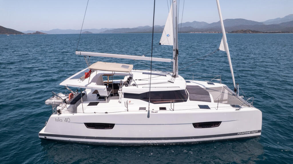 Catamaran 