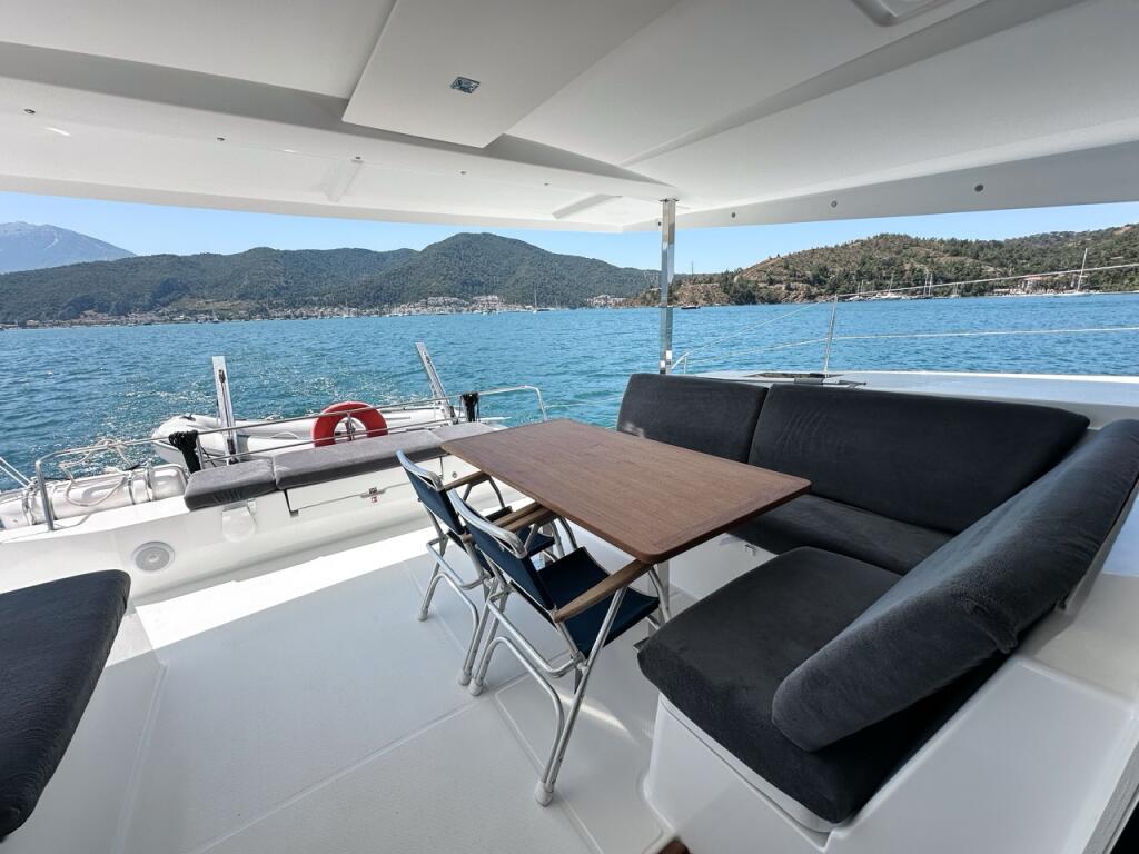 Catamaran 