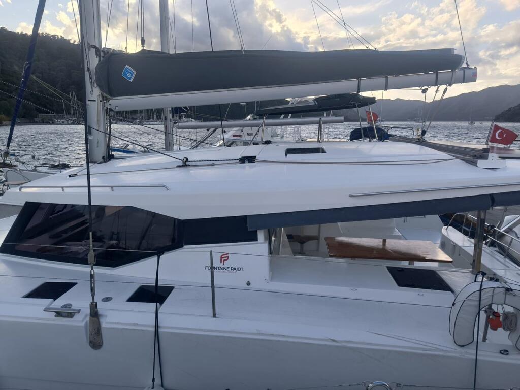 Catamaran 