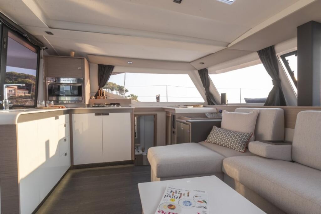 Catamaran 