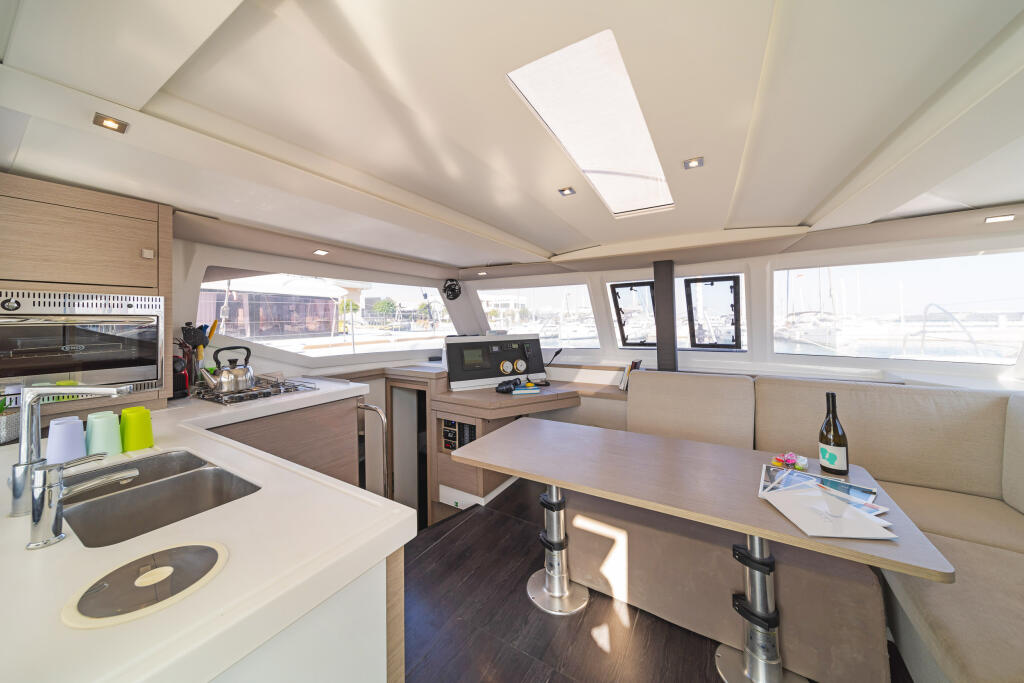 Catamaran 