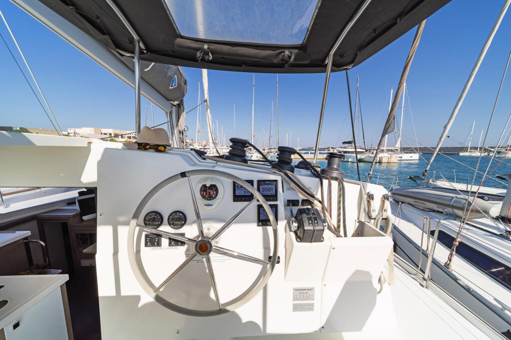 Catamaran 