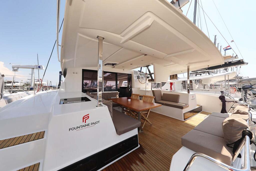 Catamaran 