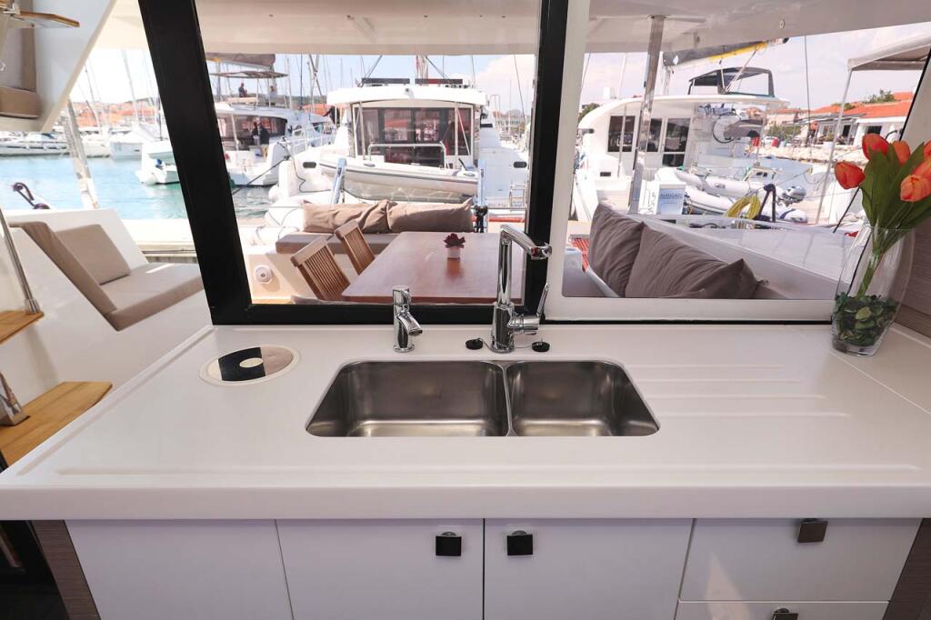 Catamaran 