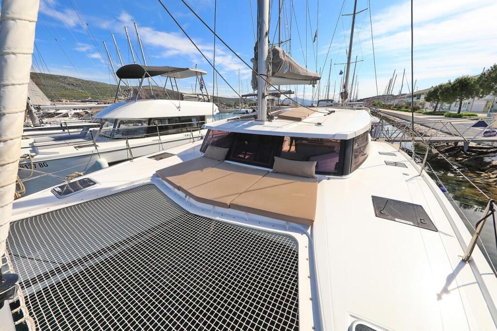 Catamaran 