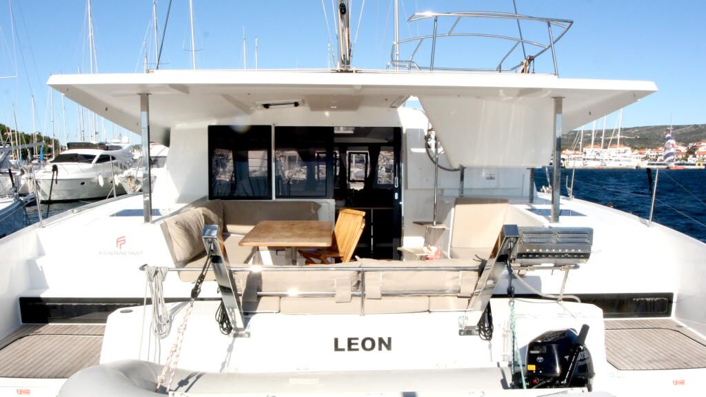 Catamaran 