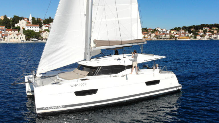 Catamaran 