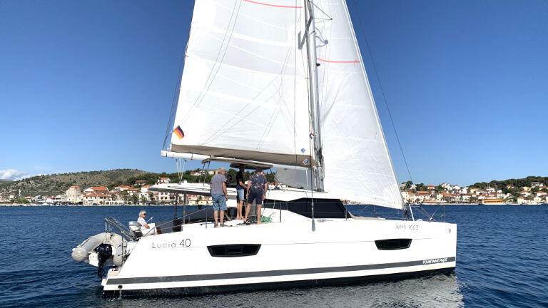 Catamaran 