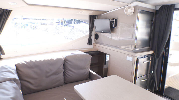 Catamaran 