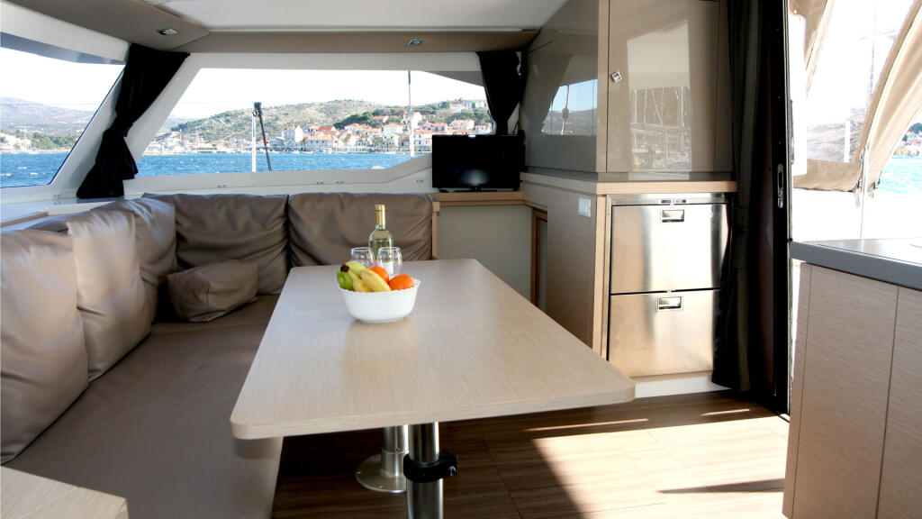 Catamaran 