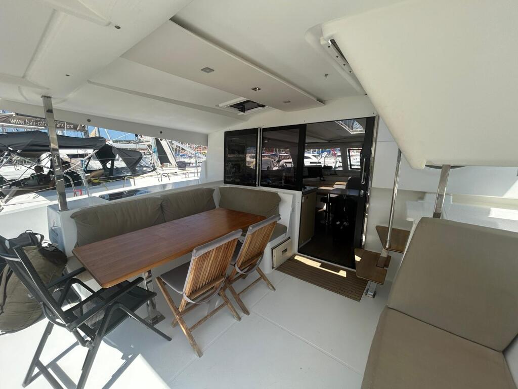 Catamaran 
