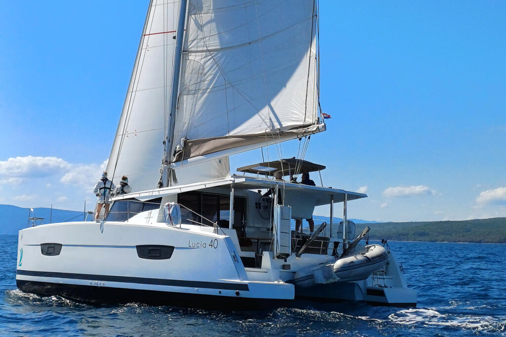 Catamaran 