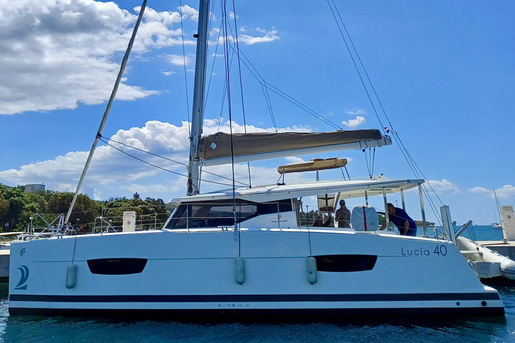 Catamaran 