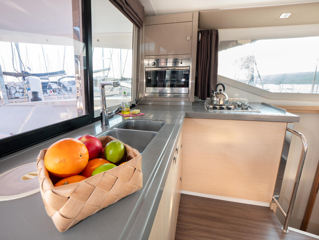 Catamaran 